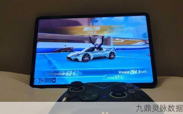 QQ飞车手机版，手柄畅玩新体验